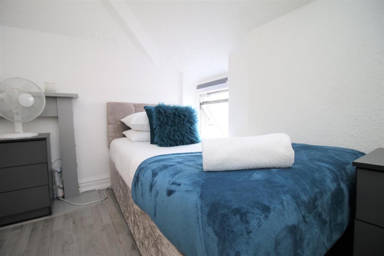 Free Local Parking - Fast Wifi - Sleeps 10 Guests By Property Promise Cardiff Eksteriør billede