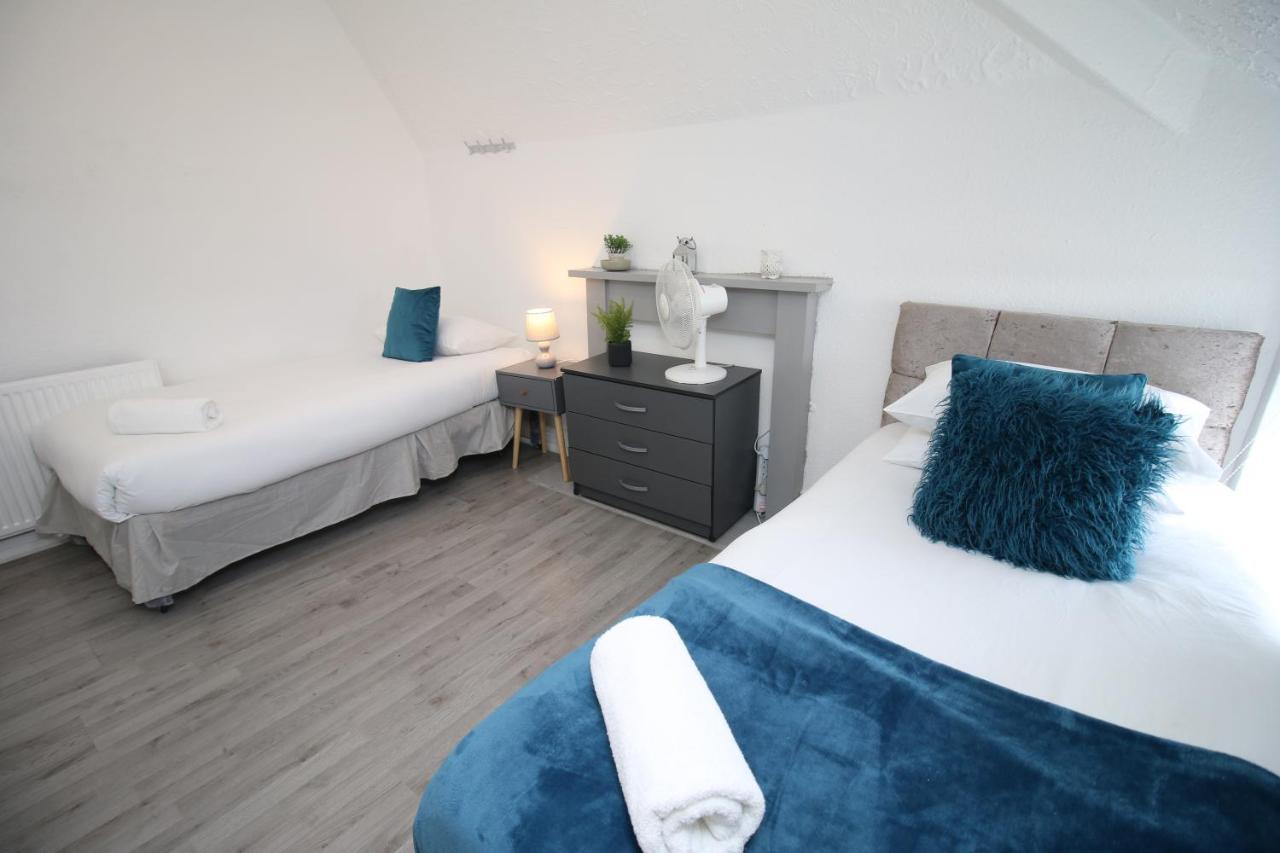 Free Local Parking - Fast Wifi - Sleeps 10 Guests By Property Promise Cardiff Eksteriør billede
